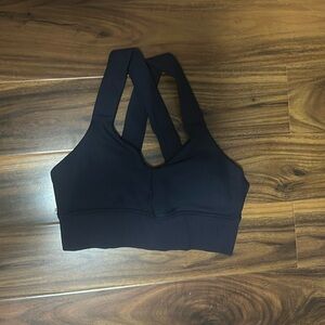 ALO yoga dark navy emulate bra